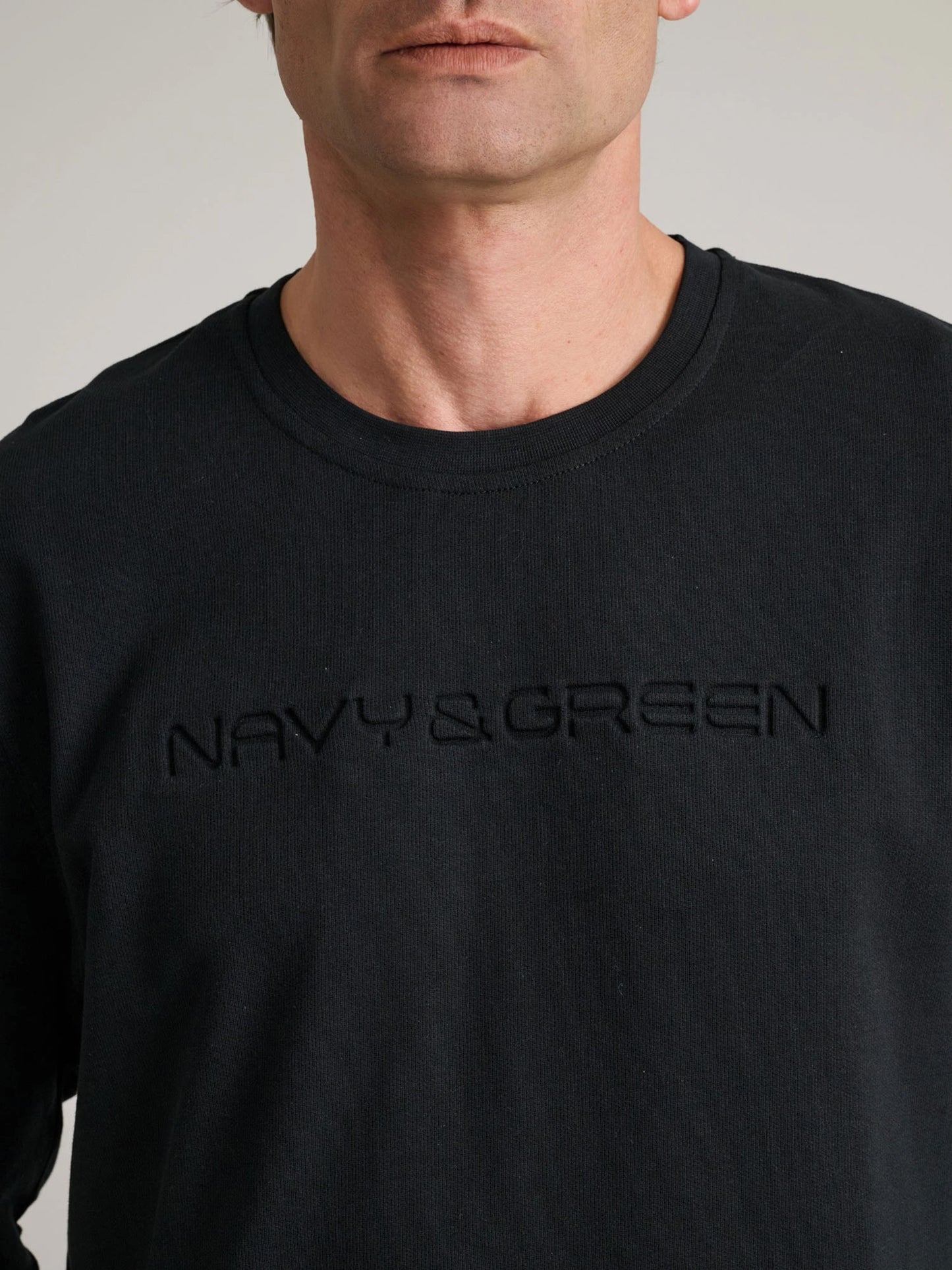 10256715-330_2.jpg
