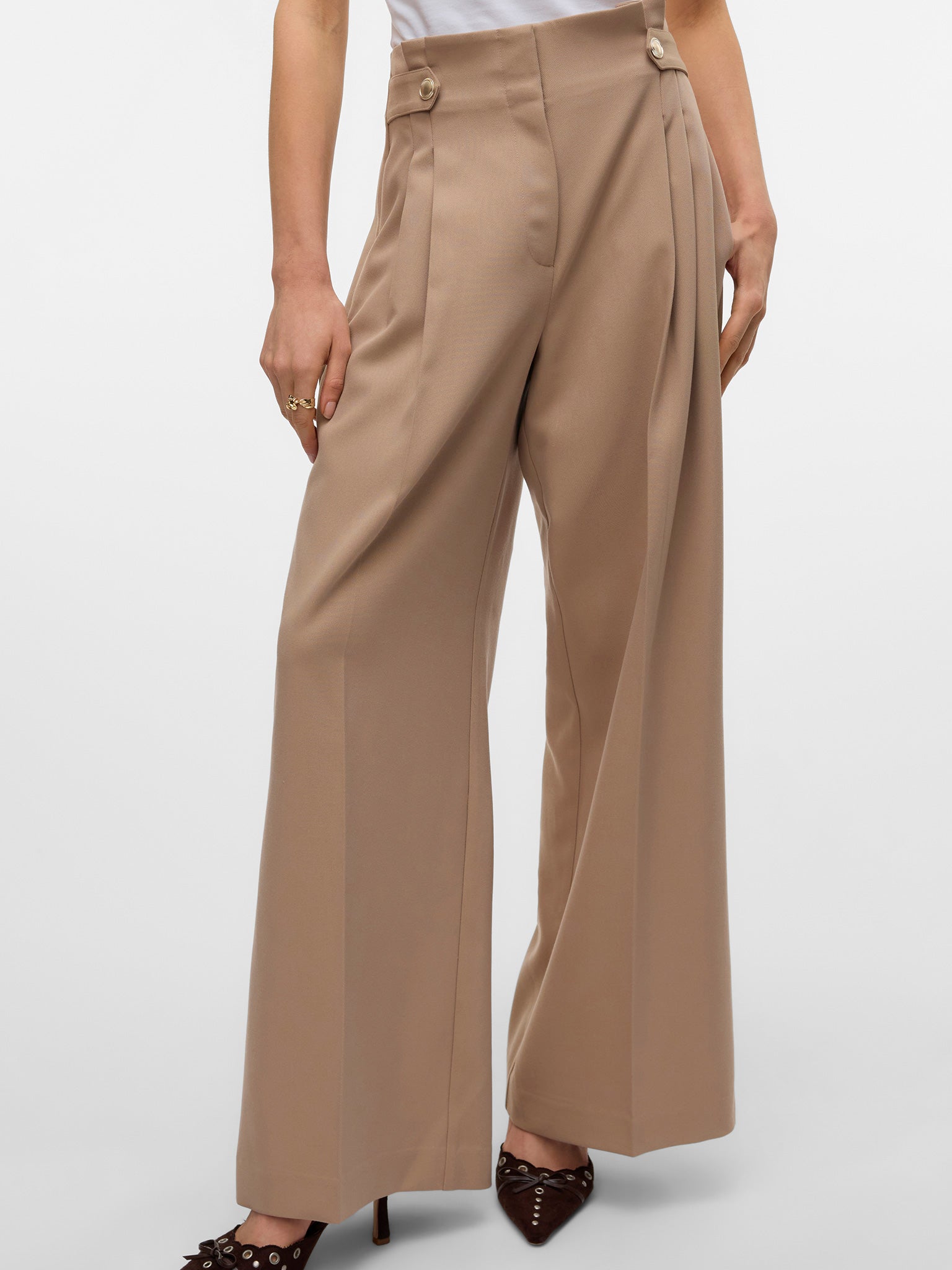Γυναικείο παντελόνι VMELMA HW FLARED GOLD BUTTON PANT 10322631 | 10322631