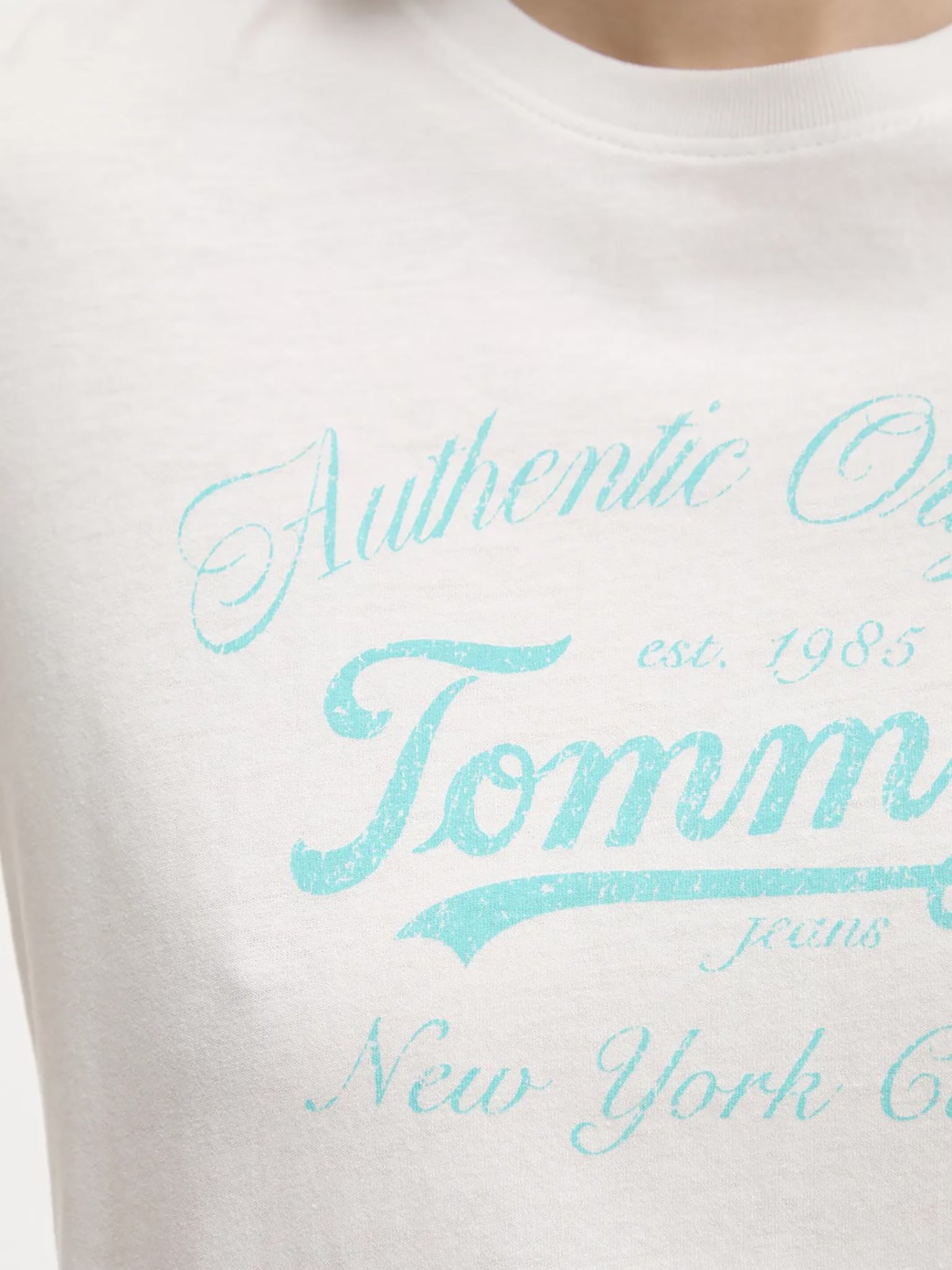 Γυναικείο t-shirt TJW REG ESSENTIAL LOGO 1 TEE EXT DW0DW21404YBL | DW0DW21404YBL
