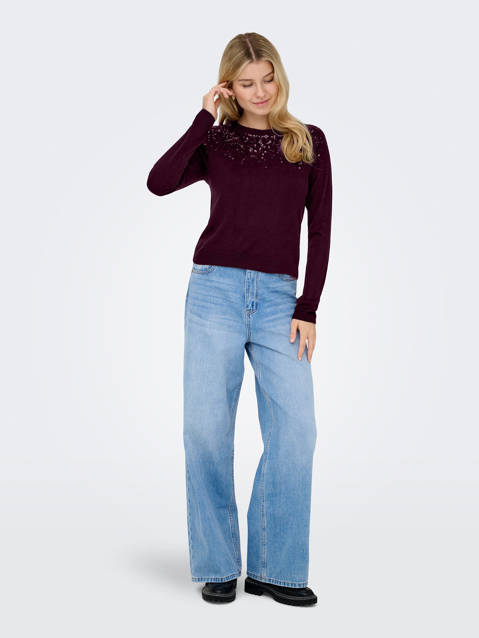 Γυναικεία μπλούζα ONLSTARRY LS SEQUIN O-NECK KNT 15359242 | 15359242