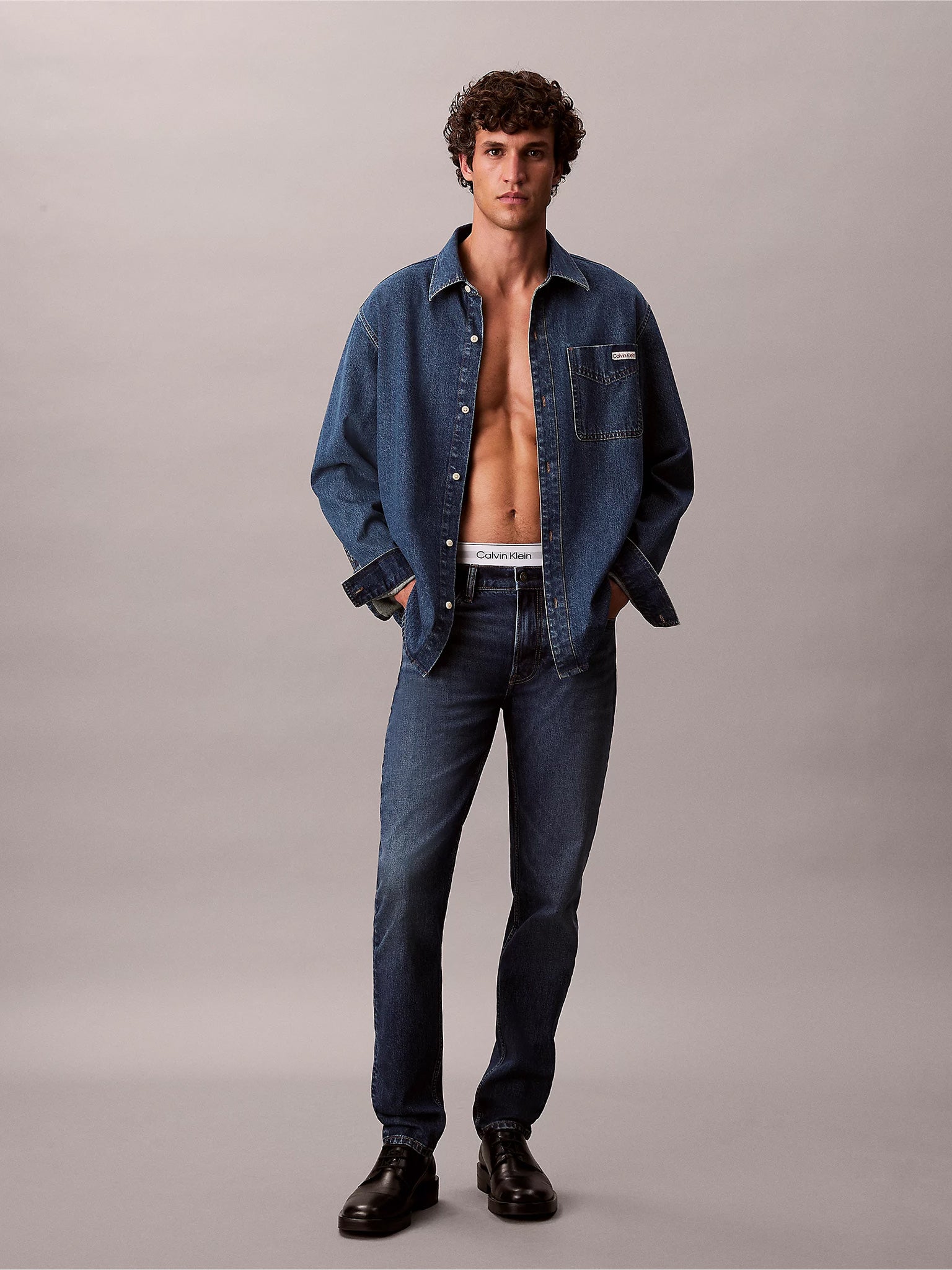 Ανδρικό παντελόνι τζιν SLIM TAPER SAHARA SAND JEAN LV04RB758GRDB | LV04RB758GRDB
