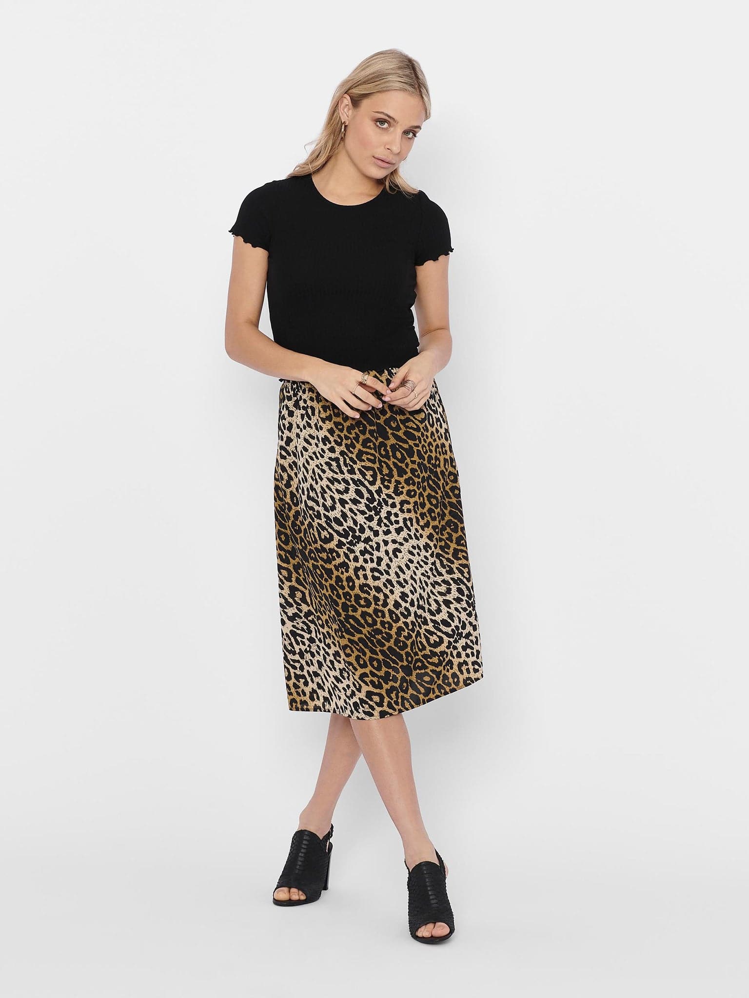 Γυναικεία μπλούζα crop ριπ ONLEMMA S/S SHORT TOP NOOS JRS 15201206 | 15201206