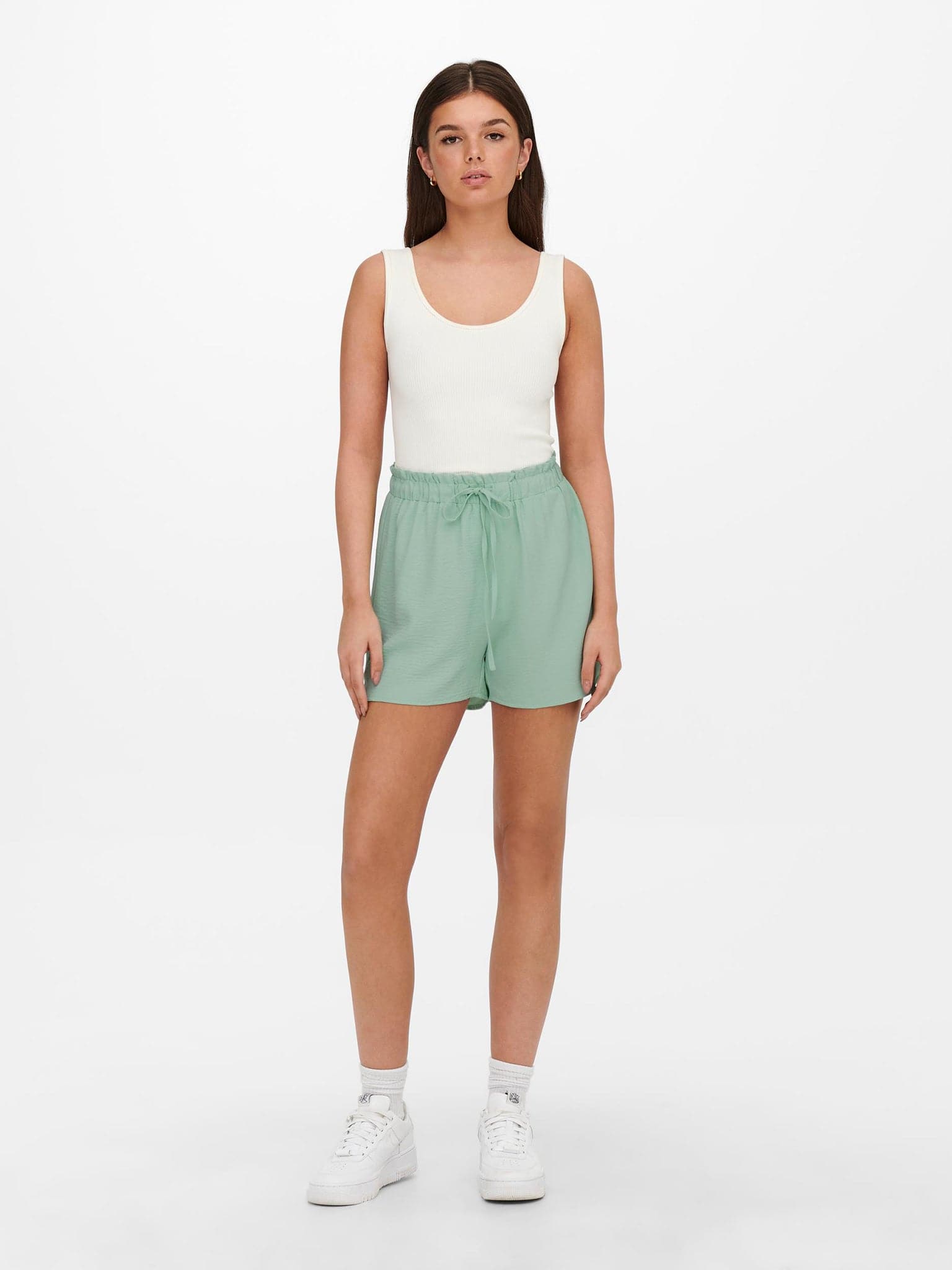 Γυναικείο σορτς ONLMETTE SHORTS WVN 15250165 | 15250165