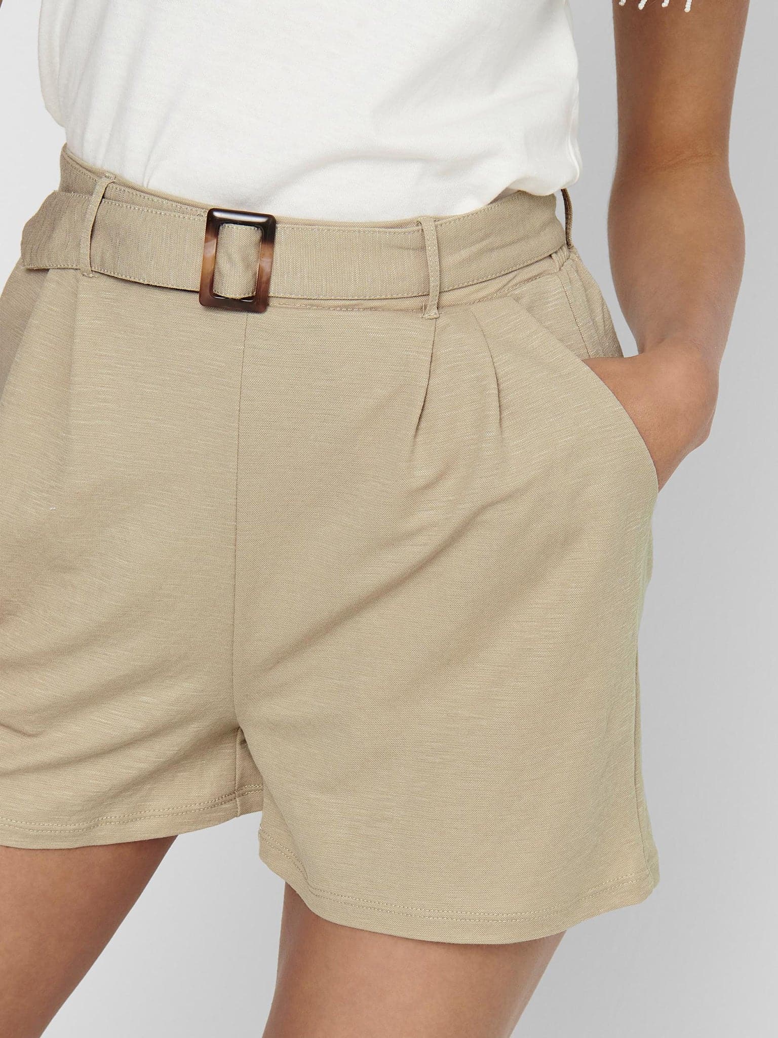 Γυναικείο σορτς με πιέτες ONLNOMA SHORTS JRS 15204322 | 15204322