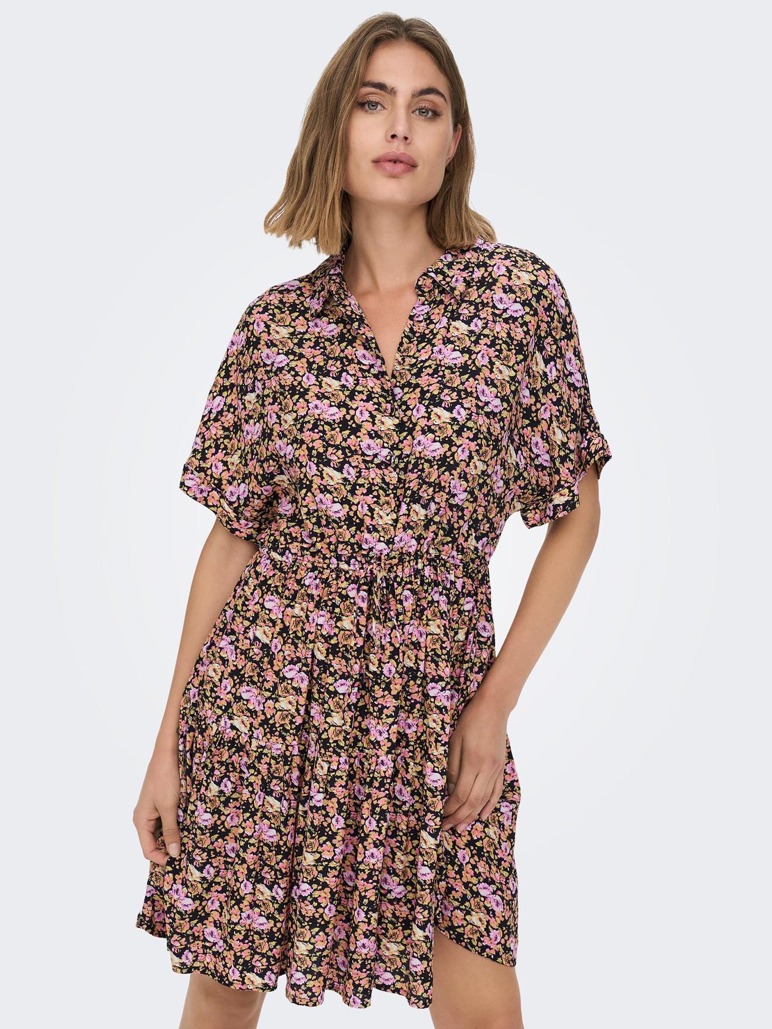 Γυναικείο φόρεμα ONLLILA S/S SHORT TIE DRESS 15285752 | 15285752