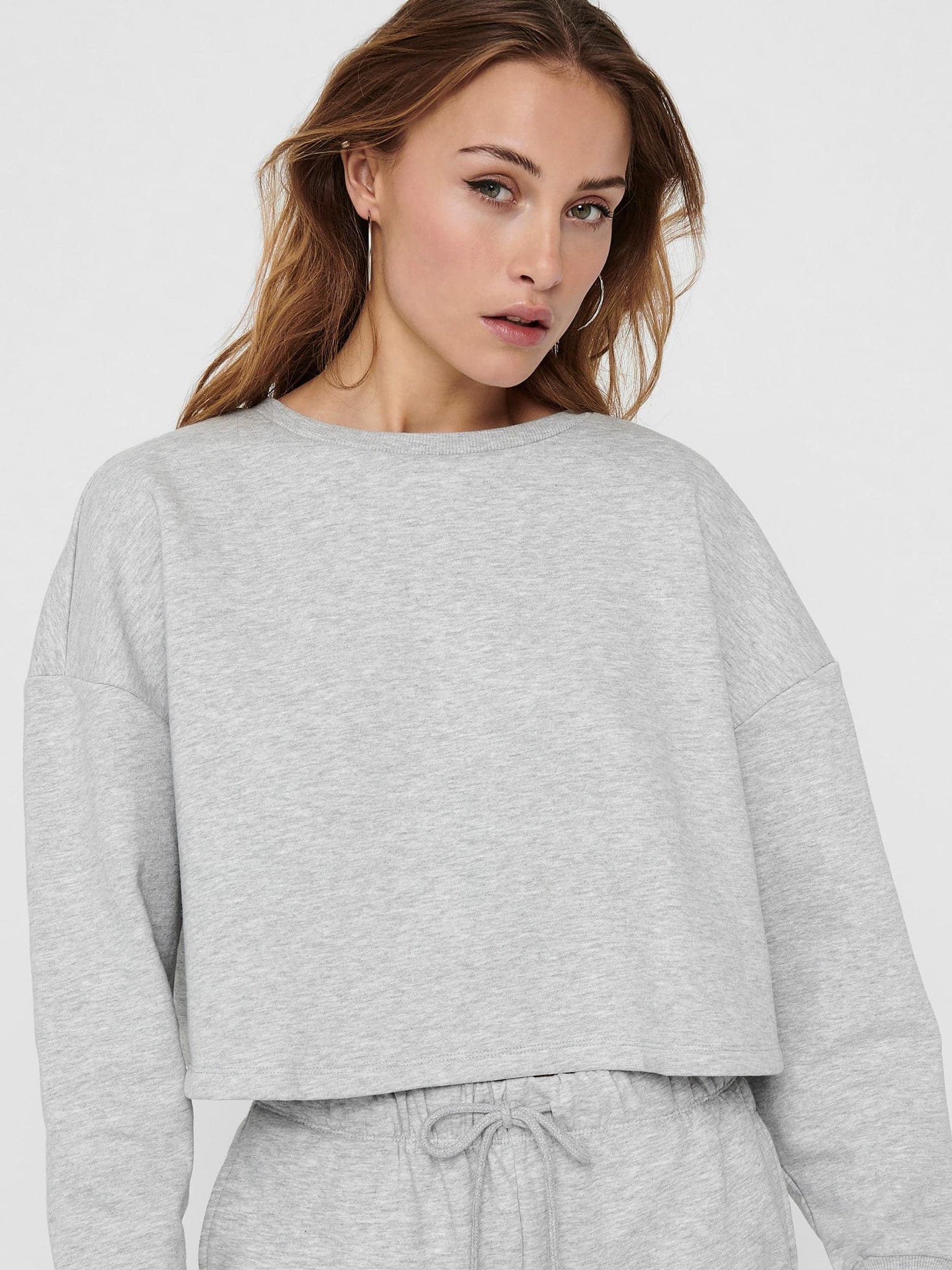 Γυναικείο φούτερ crop top ONYFAVE LIFE L/S Q-NECK CROPPED SWT 15219234 | 15219234