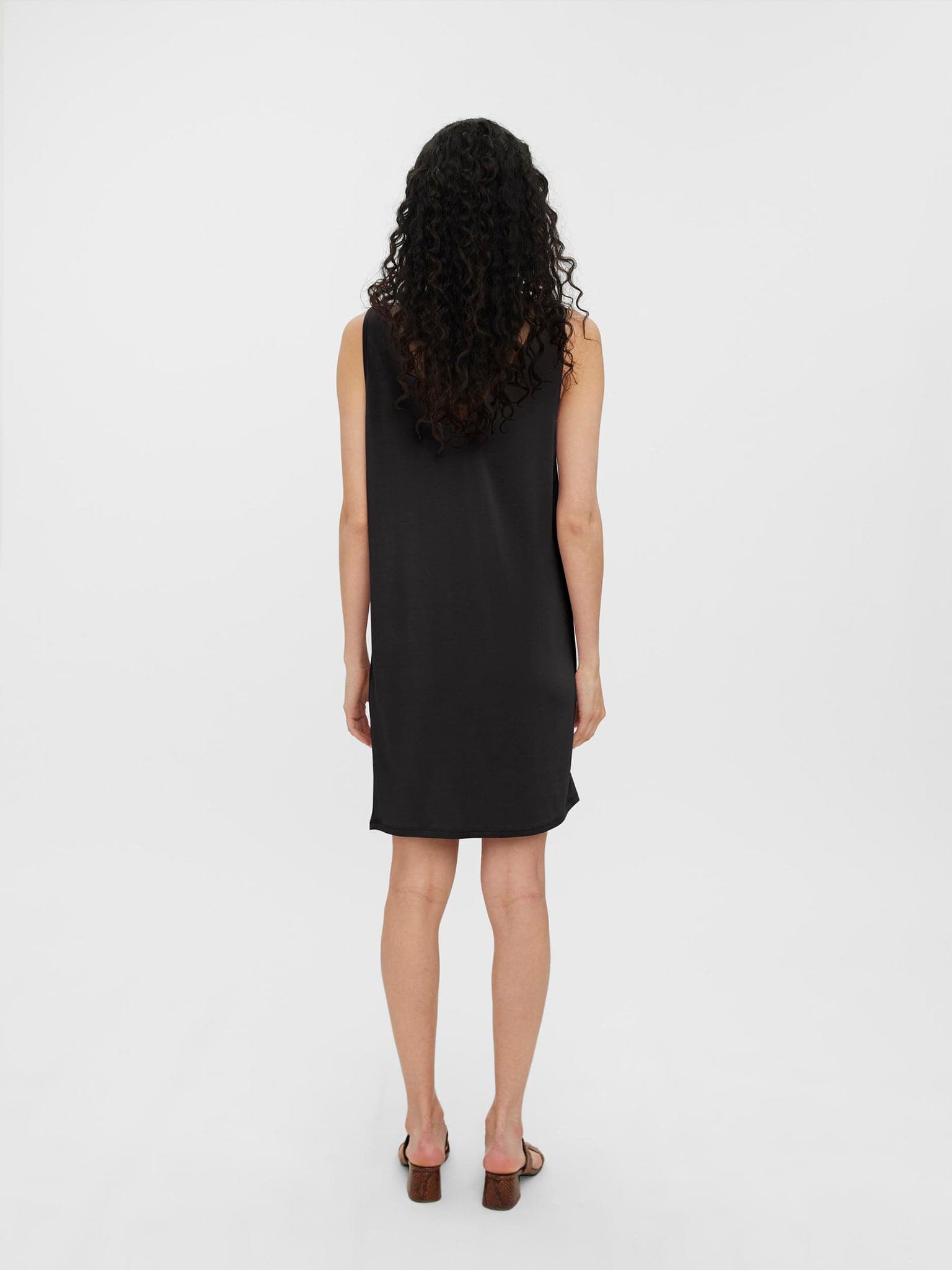 Γυναικείο φόρεμα VMFILLI V-NECK SL KNEE DRESS 10265015 | 10265015